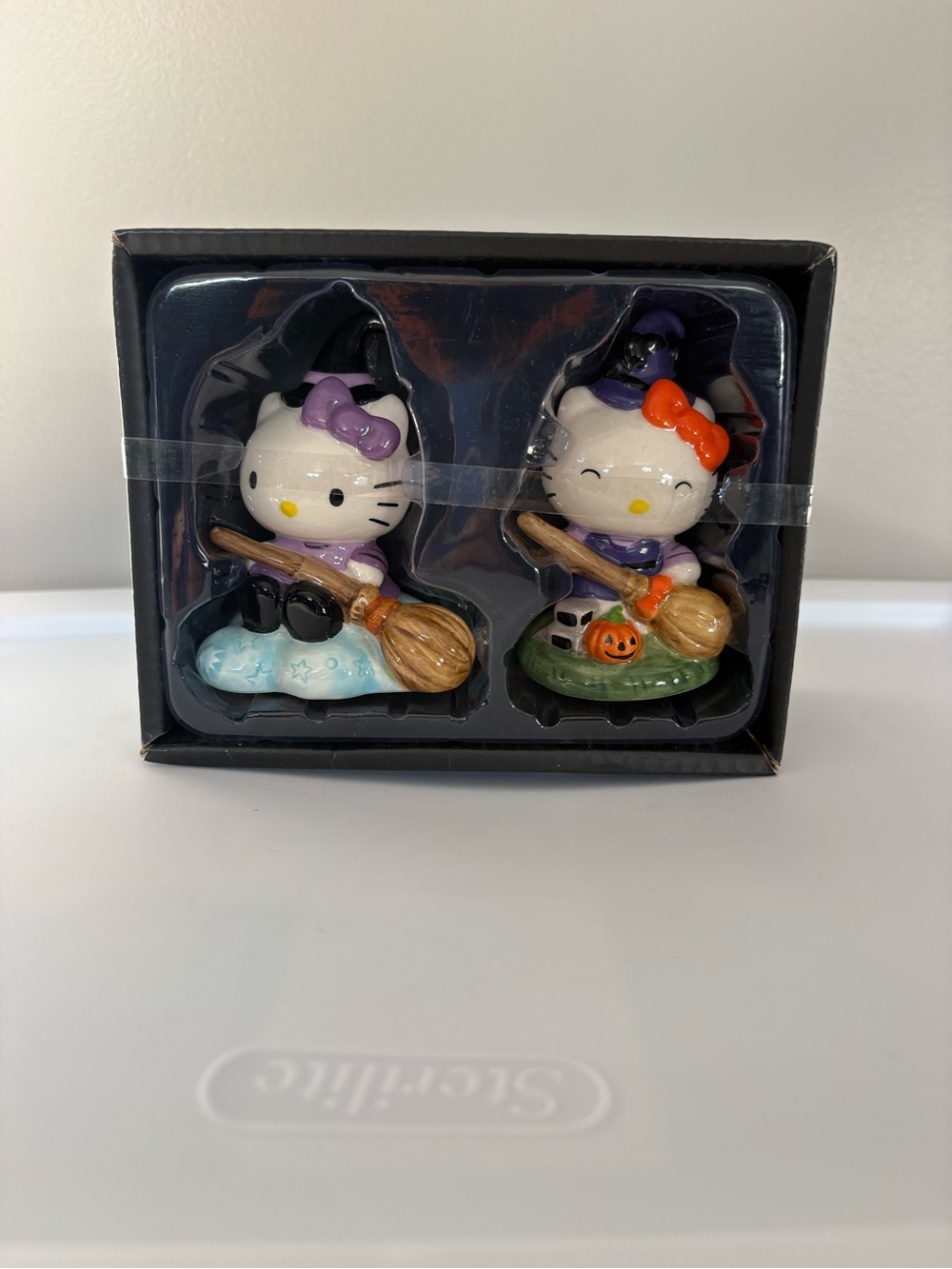Hello Kitty Halloween Witch Salt and Pepper Shakers - Purple & Orange